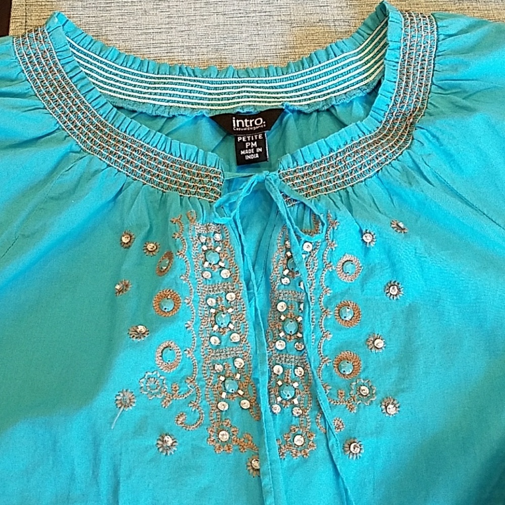 Intro Embellished Blouse - Picture 3 of 8
